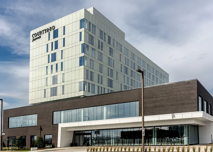 Courtyard By Marriott Quebec City